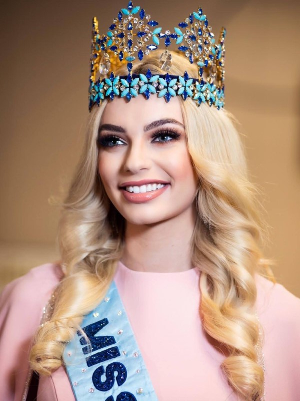 Miss World Karolina Bielawska Bal Polski